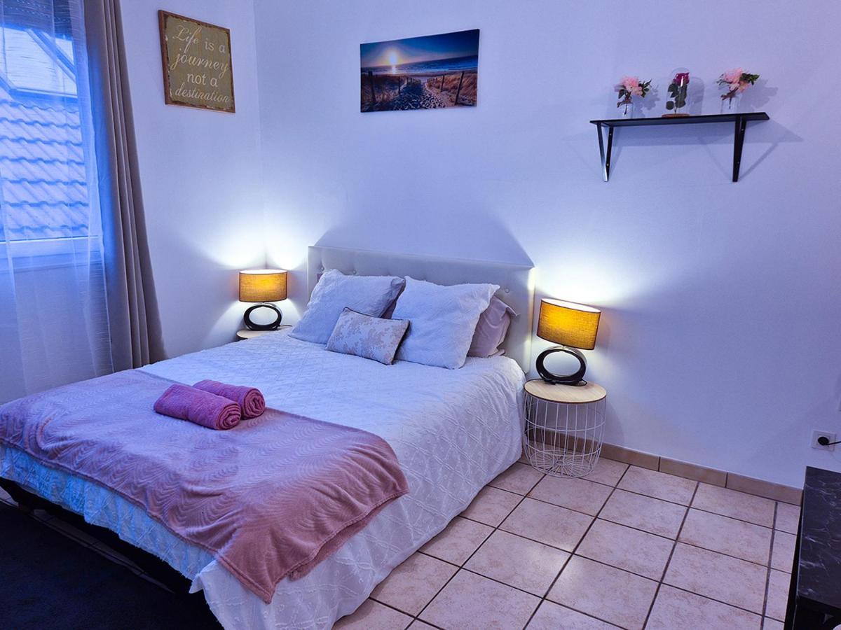 L'Elegant Apartment แบลฟอร์ ภายนอก รูปภาพ
